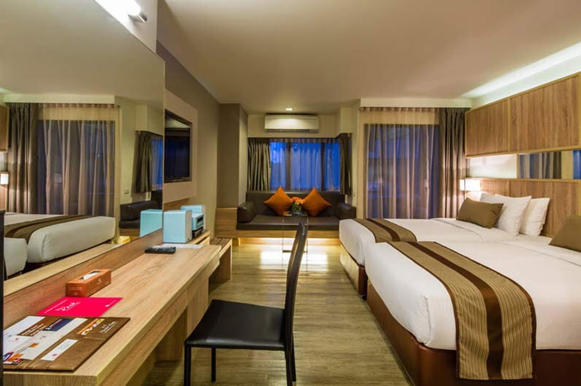 แปซิฟิก ปาร์ค โฮเทล  Hotel ศรีราชา ภายนอก รูปภาพ